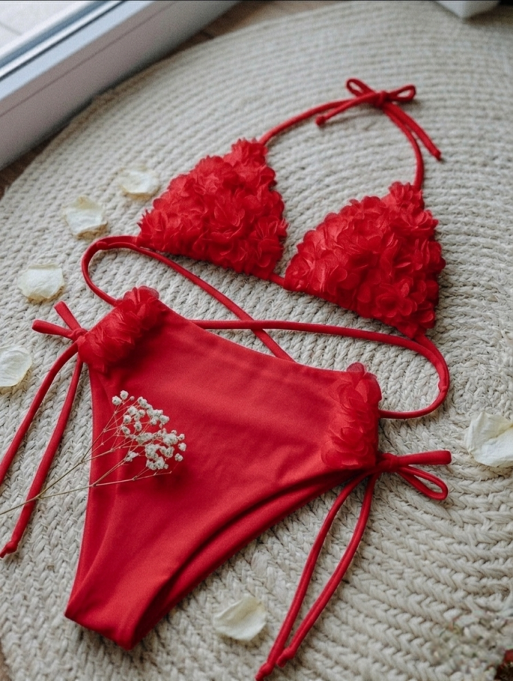 Kadın yüksek bel çiçekli bikini takım