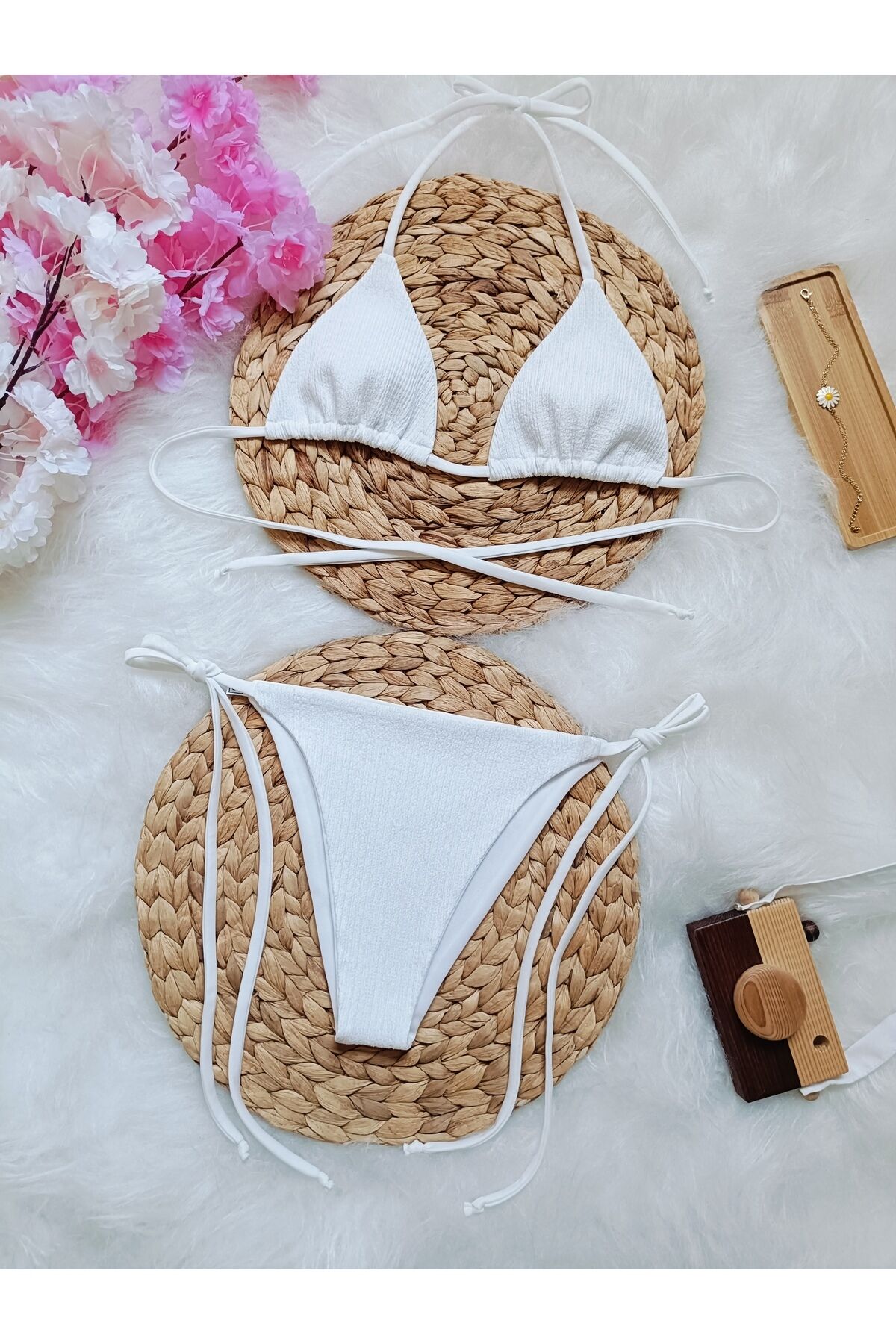 Kadın bikini takımı dolgusuz