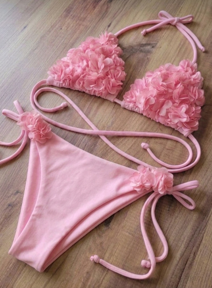 Kadın çiçekli bikini takım (dolgusuz)