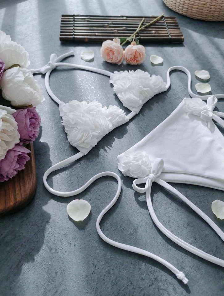 Kız çocuk özel tasarım çiçekli bikini takım